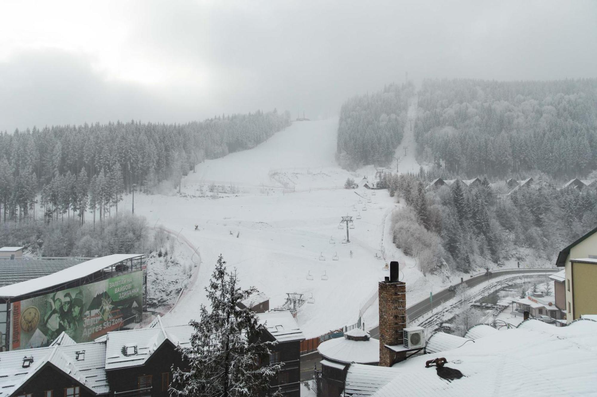 Blue Mountain Hotel Bukovel Exterior photo